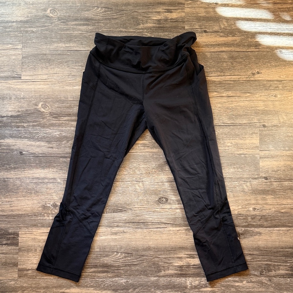 lululemon athletica cropped Black Leggings